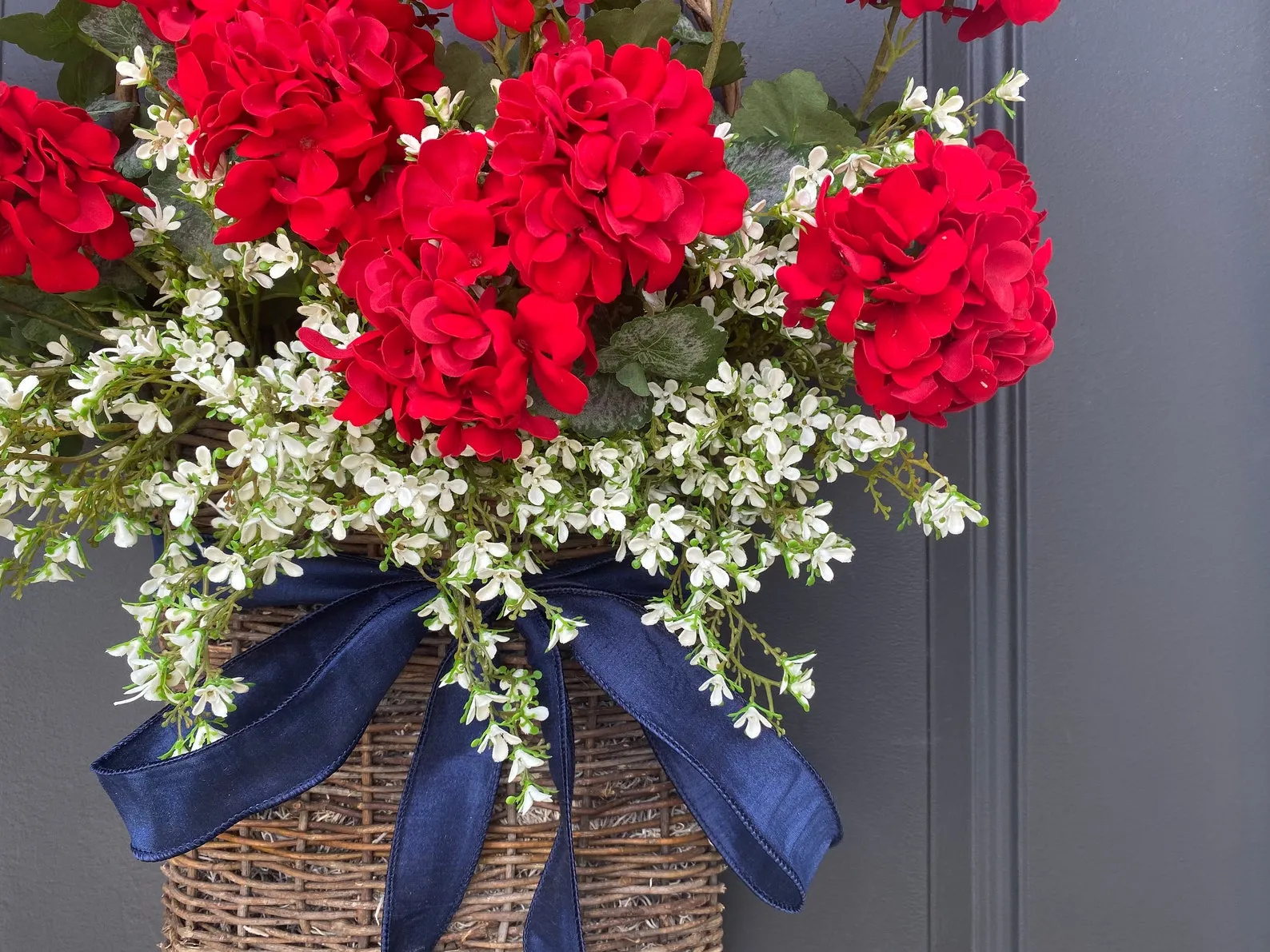 4th of July Geranium Basket with Cream Flowers