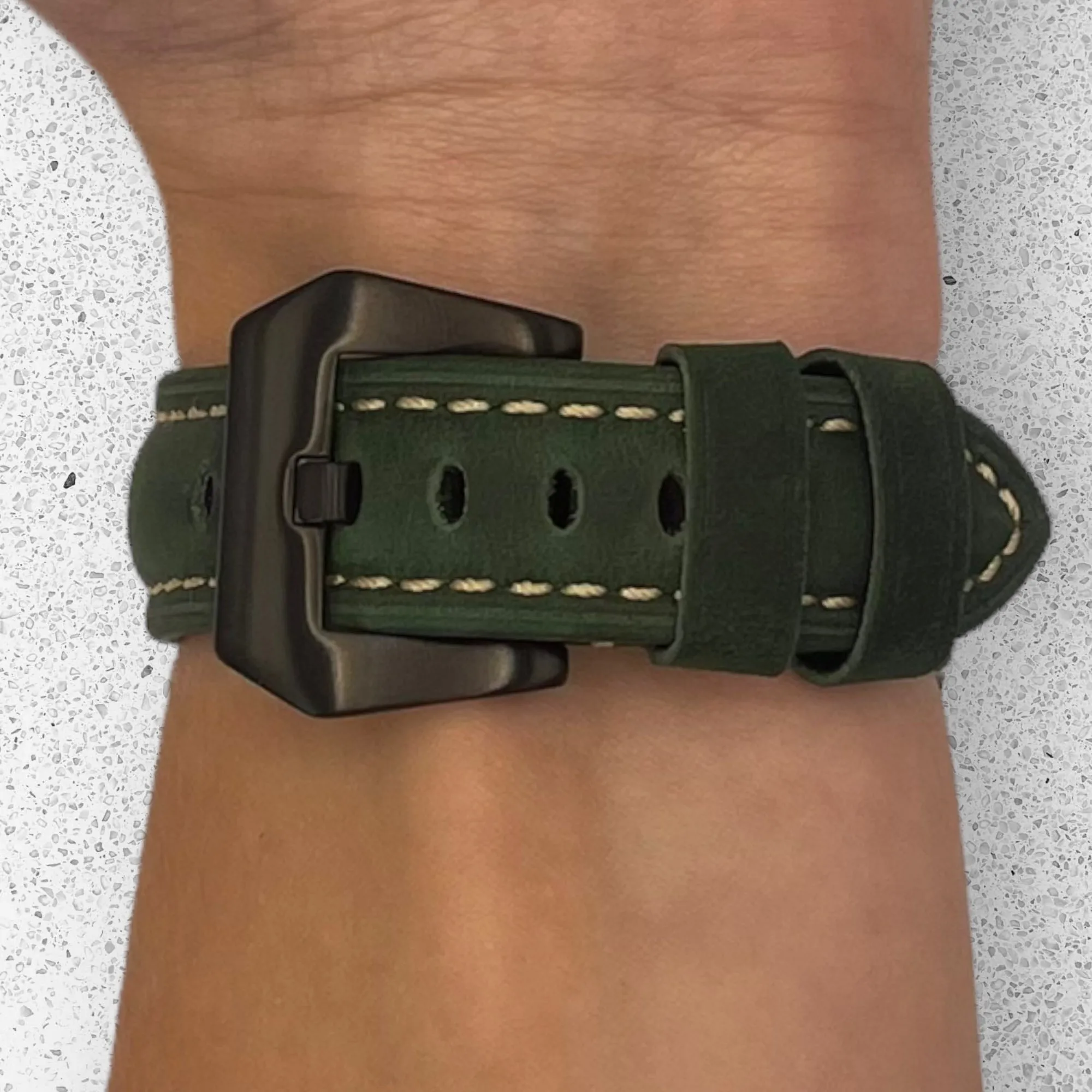 Retro Leather Straps Compatible with the Fossil Hybrid Range