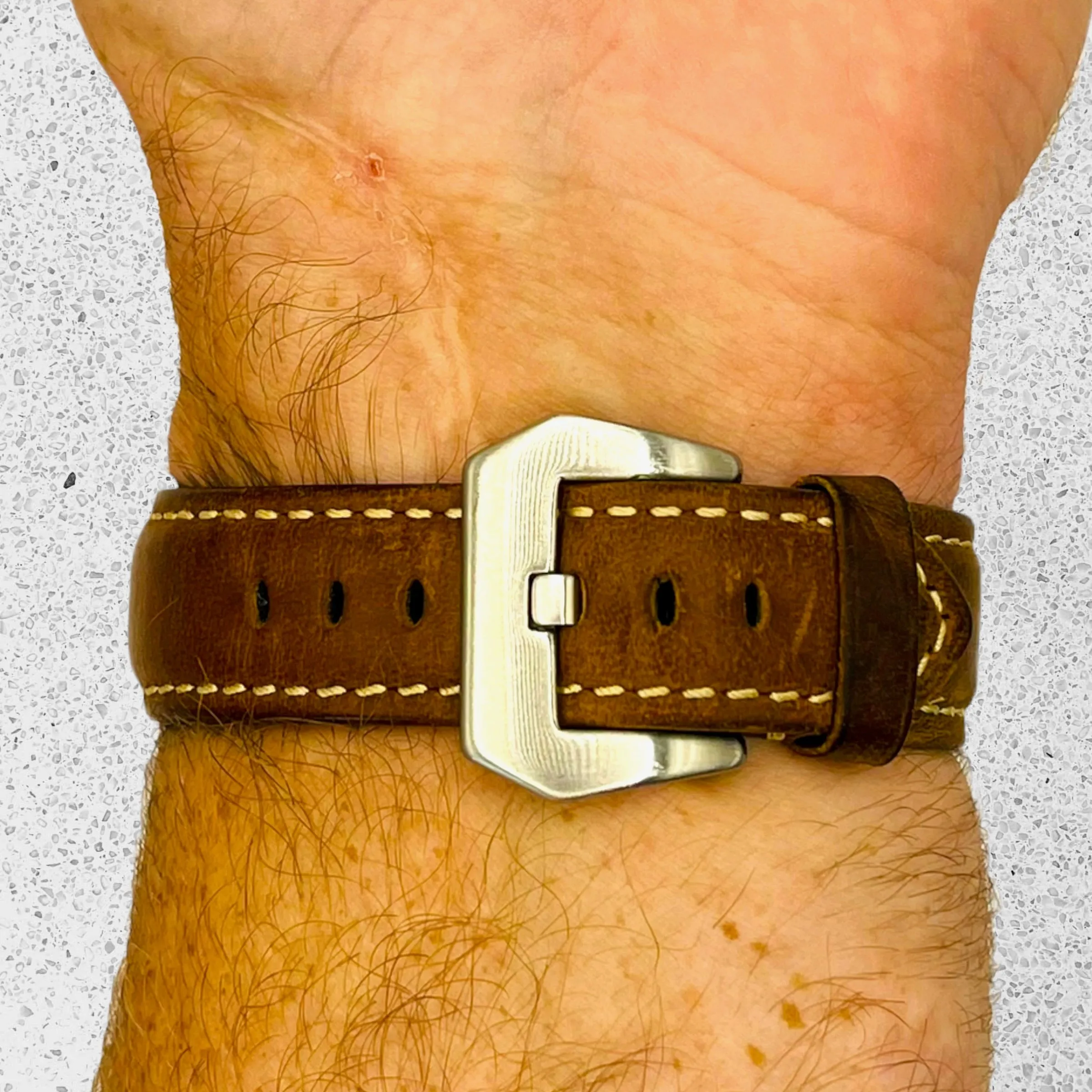 Retro Leather Straps Compatible with the Fossil Hybrid Range